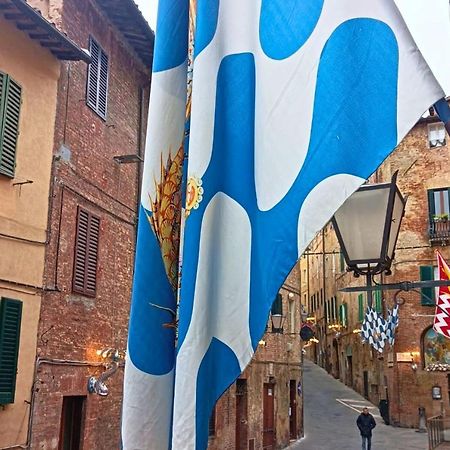 Gli Archi Nel Cuore Di Siena Exteriör bild
