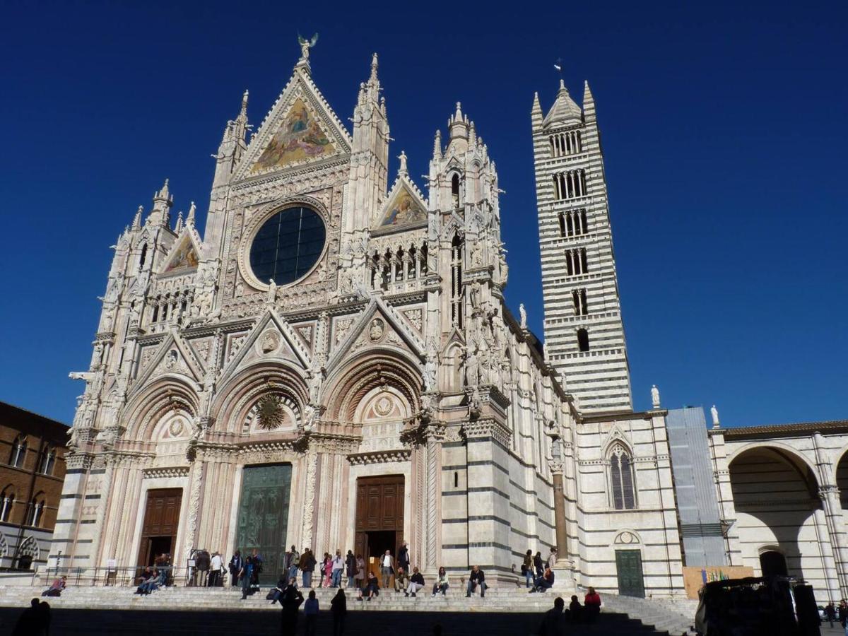 Gli Archi Nel Cuore Di Siena Exteriör bild