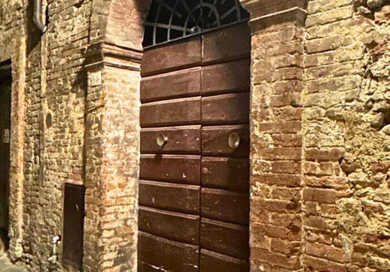 Gli Archi Nel Cuore Di Siena Exteriör bild